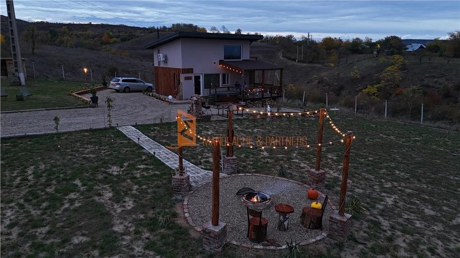 Casă individuală cu 2 camere cu Teren 1700 Mp în Nișcov