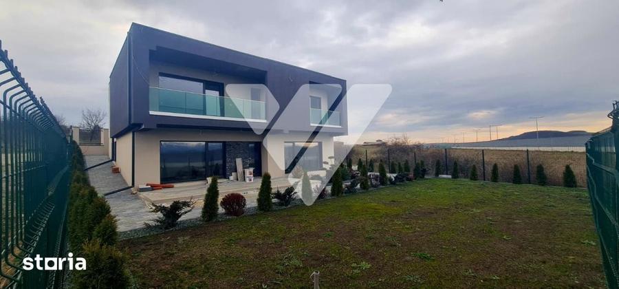 Casă cu 4 camere cu Teren 800 Mp în Gușterița