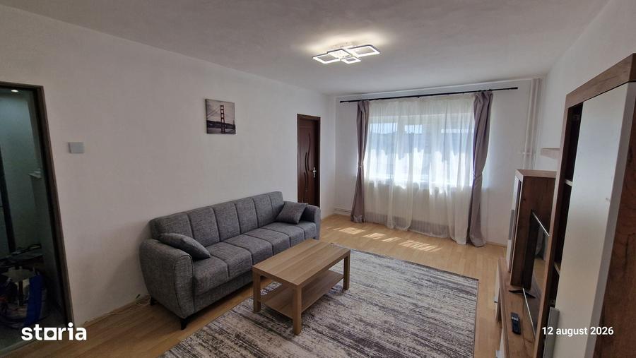Apartament cu 2 camere decomandat în Rovine