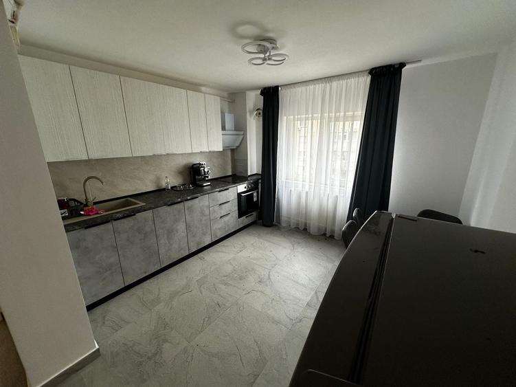 Apartament cu 2 camere decomandat în Sebastian