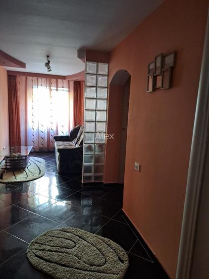 Vand apartament cu 2camere