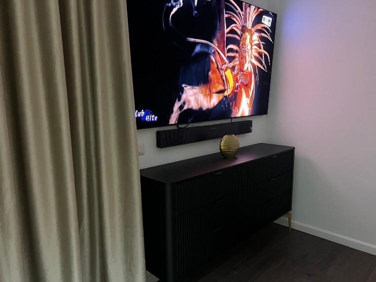 Apartament cu 4 camere decomandat, mobilat în Strejnicu