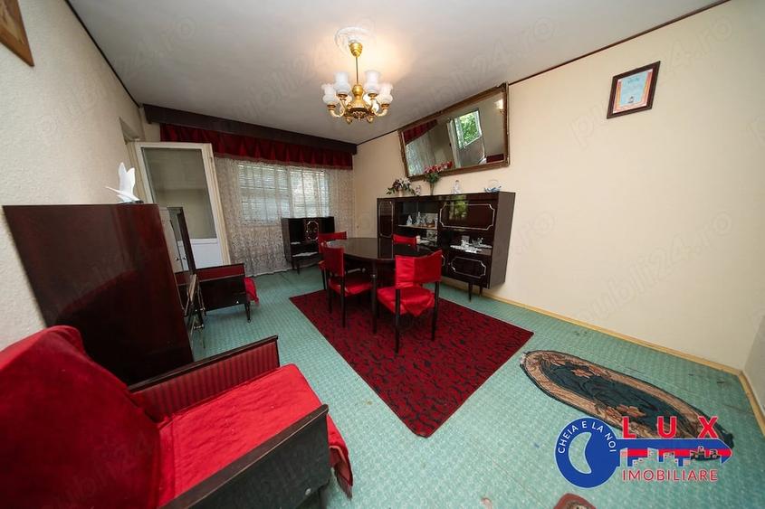 Apartament cu 3 camere decomandat în C5