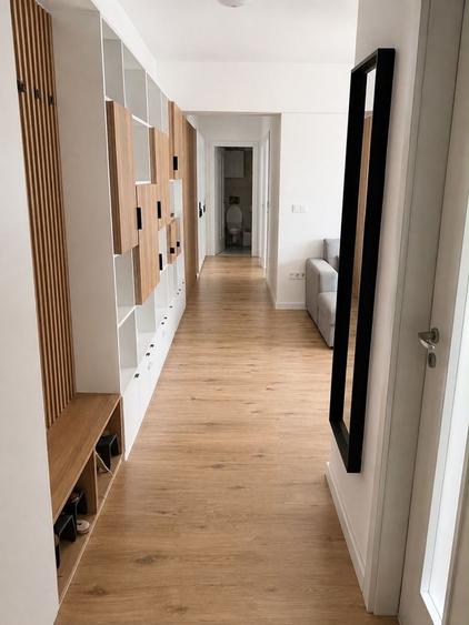 Apartament cu 3 camere decomandat în Pipera