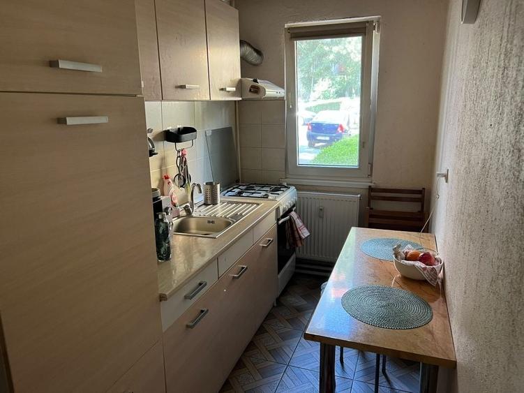 Apartament cu 2 camere semidecomandat în Dosu Bricii