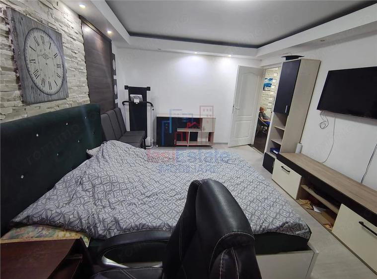 Zona Nicolina - Tudor Neculai - Apartament 3 camere - 3
