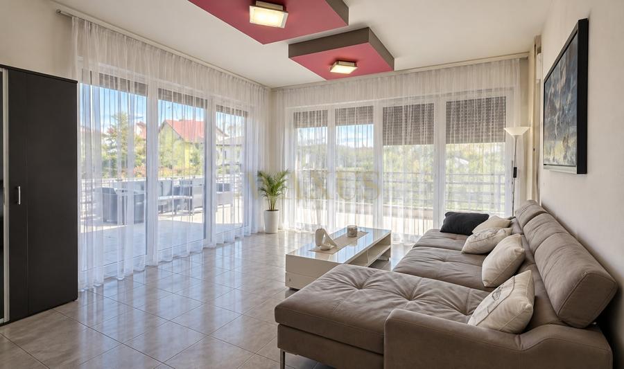 Apartament cu 2 camere semidecomandat, mobilat în Europa