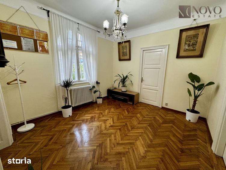 Apartament cu 4 camere decomandat în Eminescu
