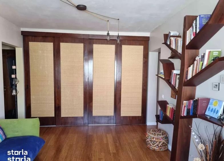 Apartament cu 3 camere semidecomandat în Vatra Luminoasă
