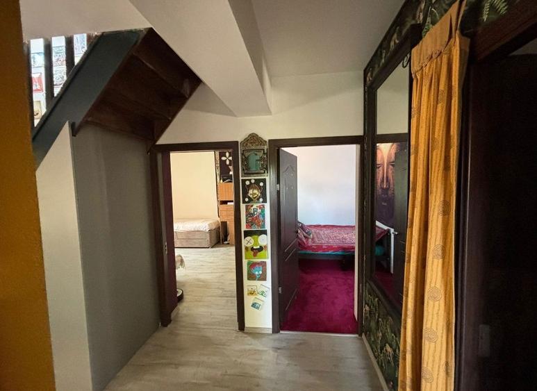 Casă cu 4 camere în Lupăria