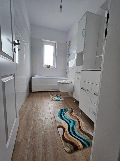 Duplex cu 3 camere cu Canalizare în Șag