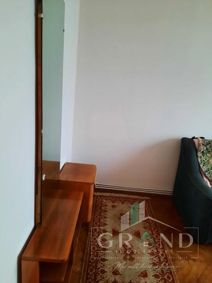 Apartament cu 3 camere semidecomandat, mobilat în Mănăștur