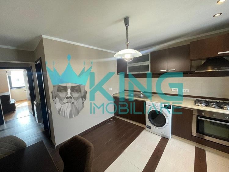 Apartament cu 3 camere decomandat, mobilat în Decebal