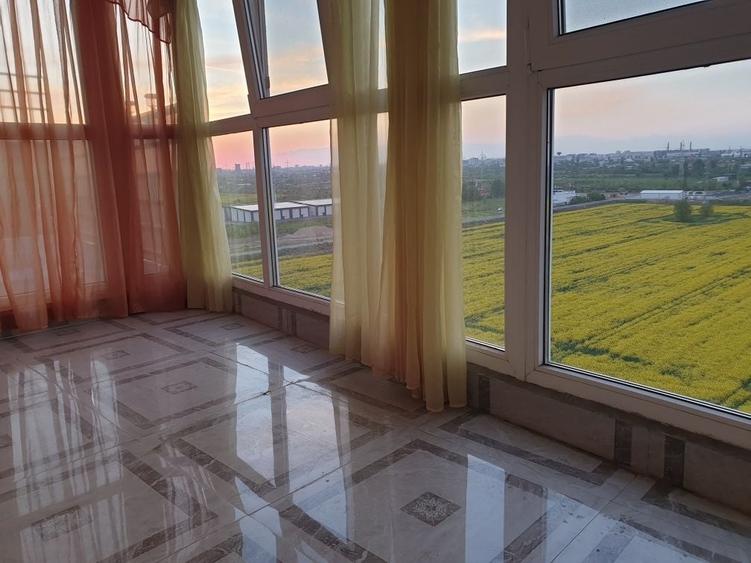 Apartament cu 4 camere semidecomandat în Central