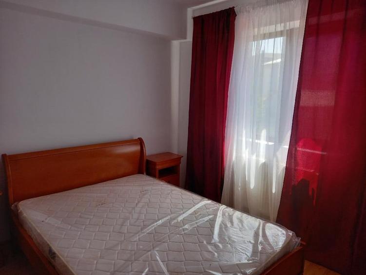 Apartament cu 2 camere decomandat în Berceni