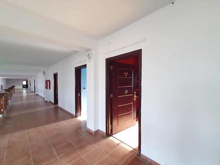 Spațiu comercial, de 1,800 mp, în 13 Decembrie