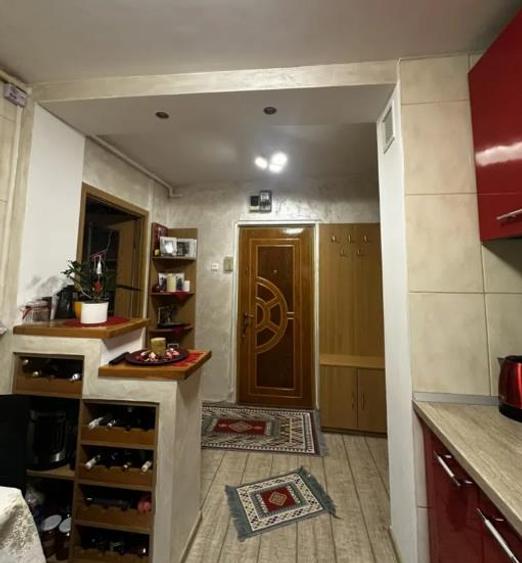 Apartament cu 2 camere decomandat în Astra