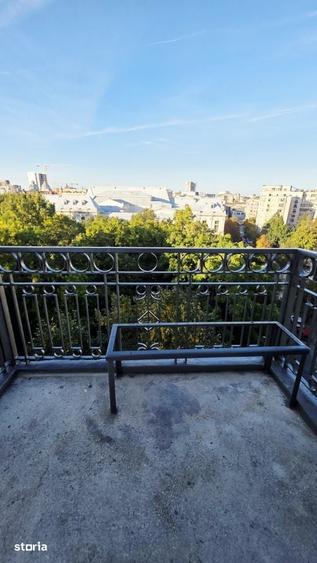 Apartament cu 3 camere decomandat în Centrul Civic