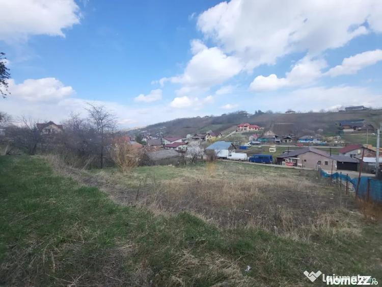 Teren de 1061 mp, în Rediu