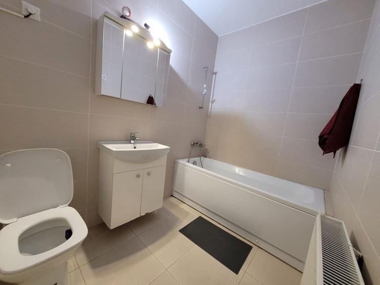 Apartament cu 2 camere semidecomandat în Torontalului