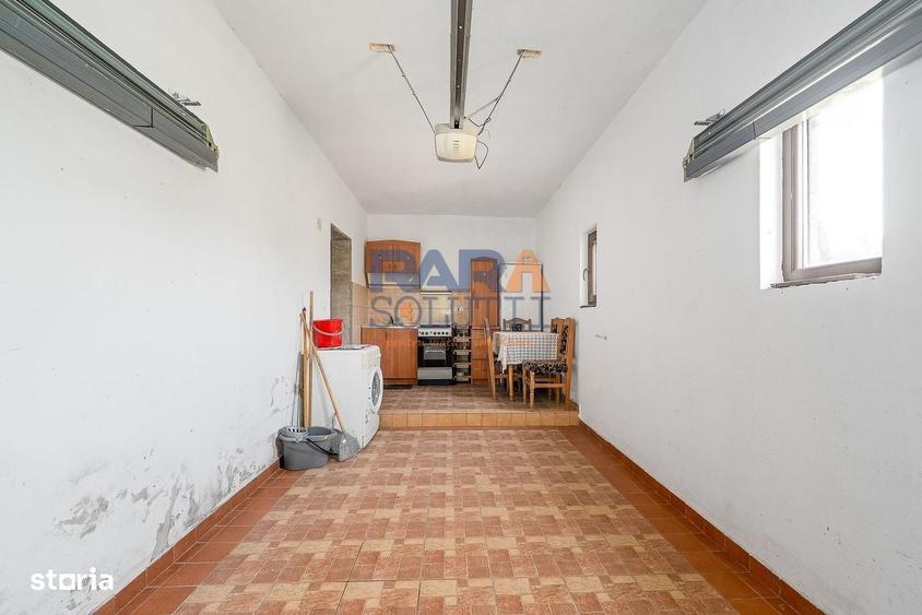 Casă cu 4 camere în Central