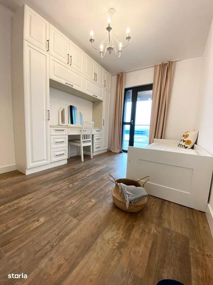 Apartament cu 3 camere decomandat în Herăstrău