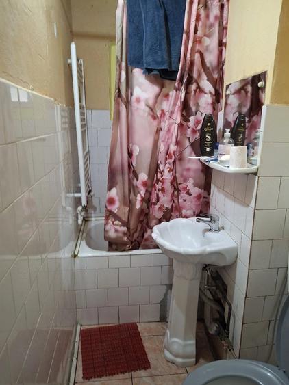 Garsonieră decomandată în Central