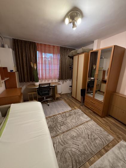 De închiriat garsoniera 1cam,21 mp Zorilor, Str Lucrafarului, Mobilat și utilat - 1