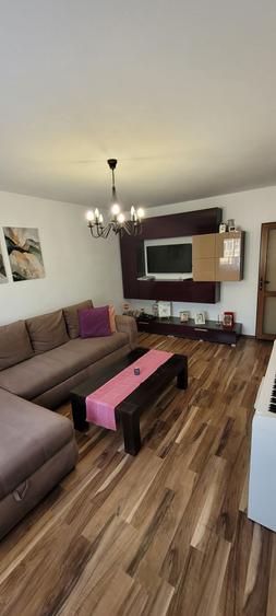 INEL 2 ,ap 2 cam conf 0,etaj 3 PRET 115000 E - 6