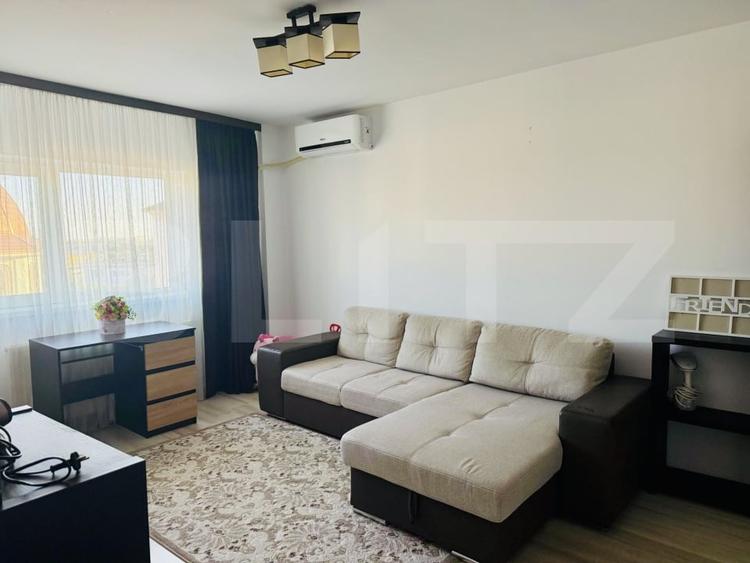 Apartament cu 3 camere decomandat, mobilat în Republicii