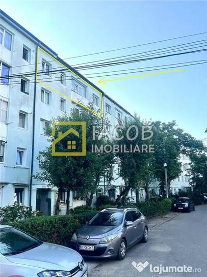 Apartament cu 3 camere semidecomandat în Milcov