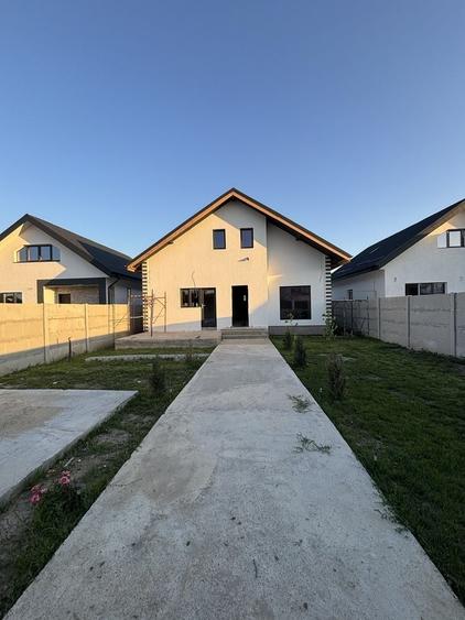 Casă cu 4 camere în Central