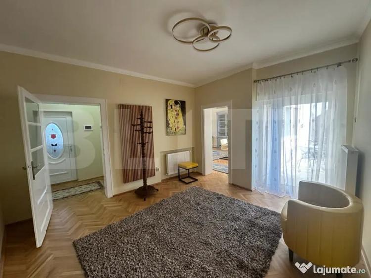 Apartament cu 4 camere decomandat în Titulescu