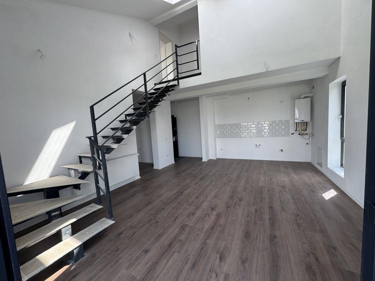 Apartament cu 3 camere decomandat în Giroc