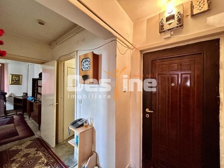 Apartament cu 2 camere decomandat, mobilat în Central