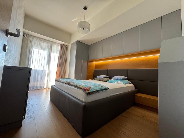 Apartament cu 3 camere decomandat în Olteniței