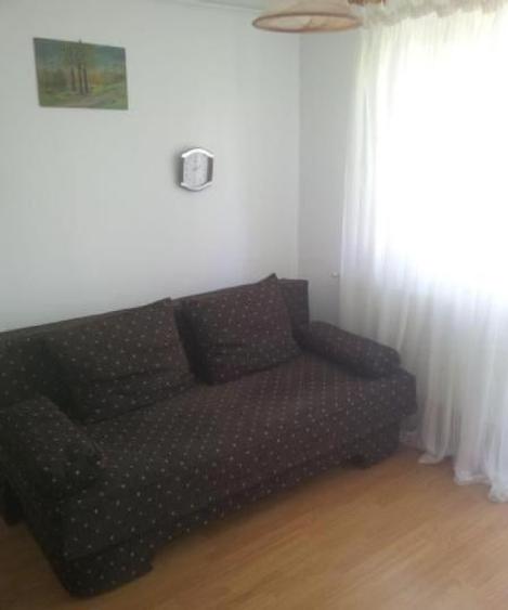 Apartament cu 4 camere decomandat în Drumul Taberei