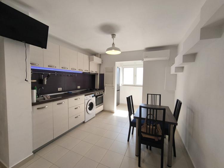 Apartament cu 2 camere semidecomandat în Fizicienilor