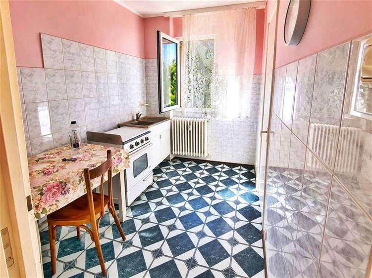 Apartament cu 2 camere semidecomandat în Astra