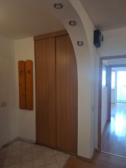 Apartament cu 2 camere decomandat în Moșilor