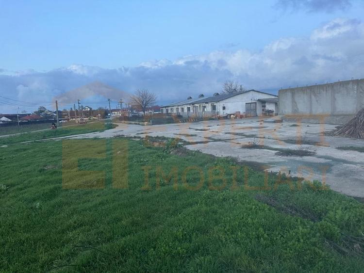 Teren Construcții intravilan de 2697 mp, în Valu lui Traian