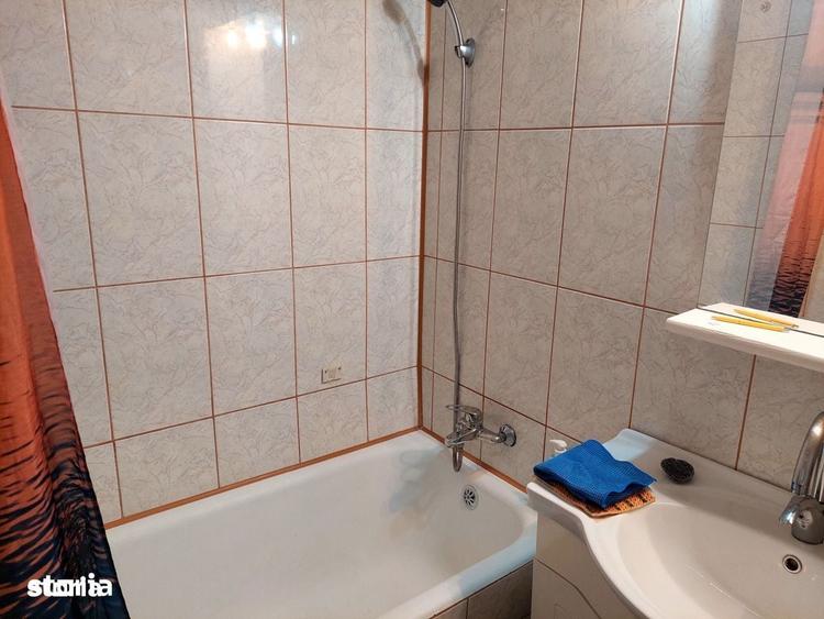Apartament cu 2 camere decomandat în Drumul Taberei — fotografia 3