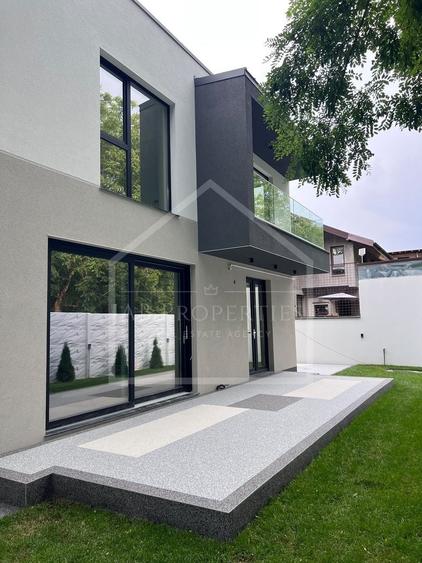 Duplex cu 4 camere cu Canalizare în Străulești