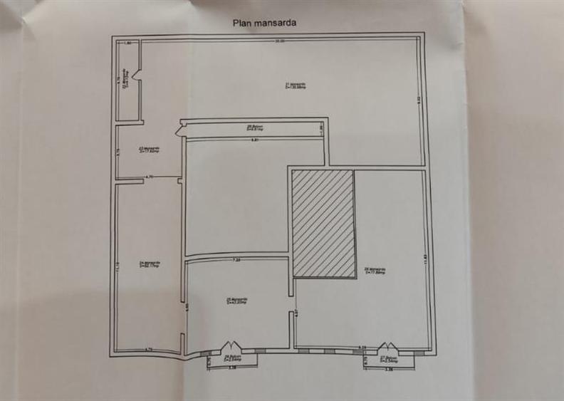 Casă individuală cu 20 camere cu Piscina în Socolari