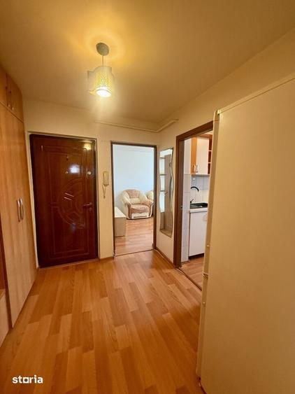 Apartament cu 3 camere decomandat, mobilat în Canta