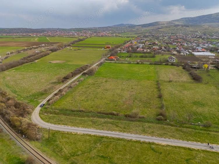 Teren de 2880 mp, în Galșa