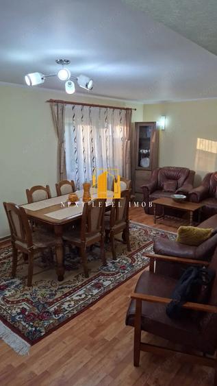 Casă cu 4 camere cu Teren 1000 Mp în Central
