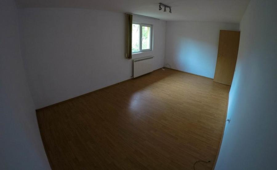 Casă cu 5 camere cu Teren 400 Mp în Militari