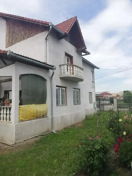 Casă cu 4 camere în Turda