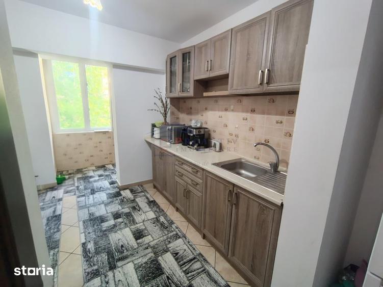 Apartament cu 3 camere decomandat în Obcini